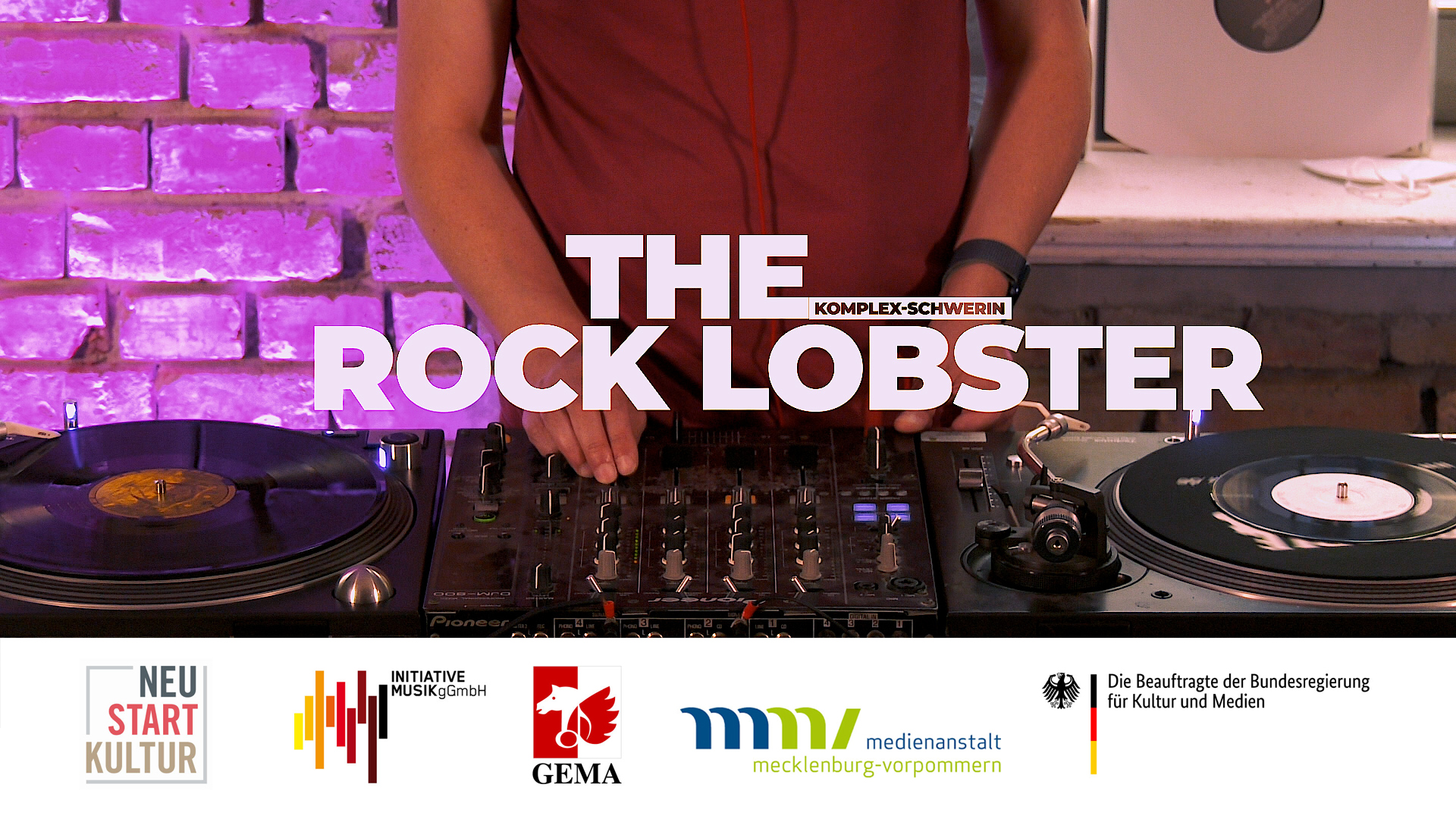 KMPLX SESSIONS No.32 /// The Rock Lobster / Stream